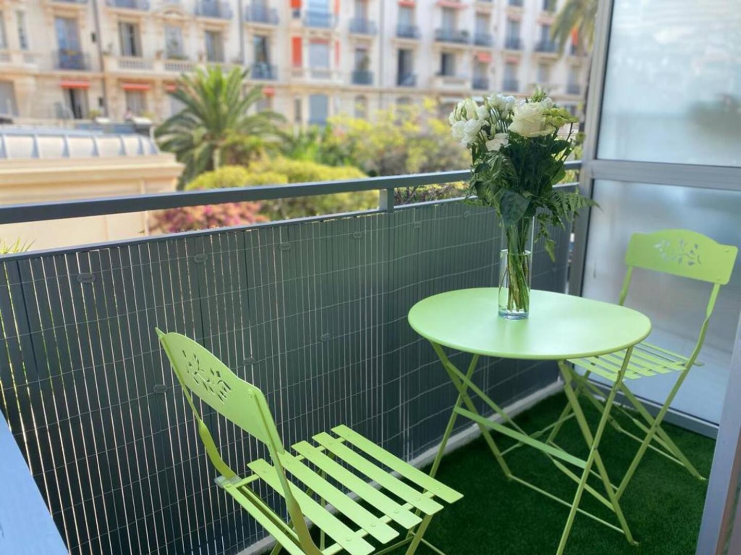 Azur Flat Leilighet